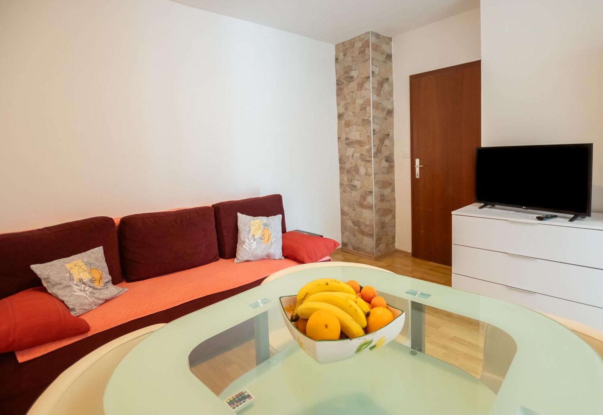 Apartments Mira 645 Poreč Exteriör bild